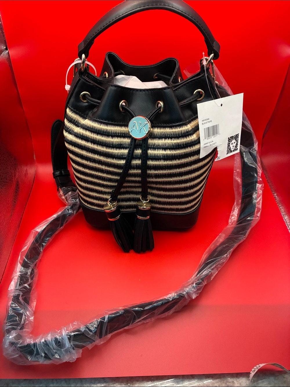 🎉🎉🎉Anne Klein Black and Natural Striped Bucket Tote with Tassels